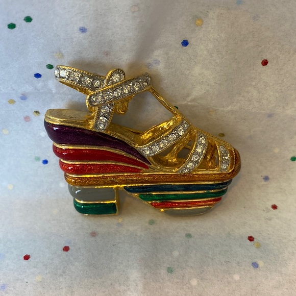 Jewelry - Vintage 70s 80s rainbow rhinestone platform show pin brooch pride lgbtq